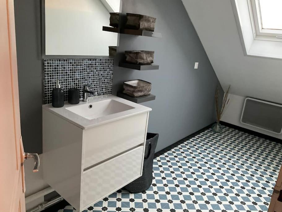 38 Maison Entiere,Place De Parking Et Garage Pour Moto Velo A La Demande Dunkirk ภายนอก รูปภาพ